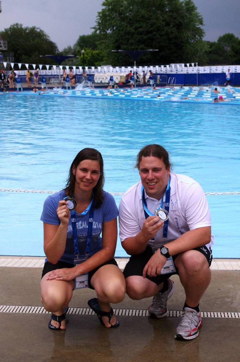 Kathrin Kreft und Sascha Burdick nach erfolgreicher Teilnahme an der WM vor dem Einschwimmbecken, Foto: Burdick