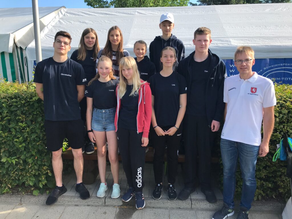 Die Marsberger Schwimmer beim Hochsauerlandschwimmfest.