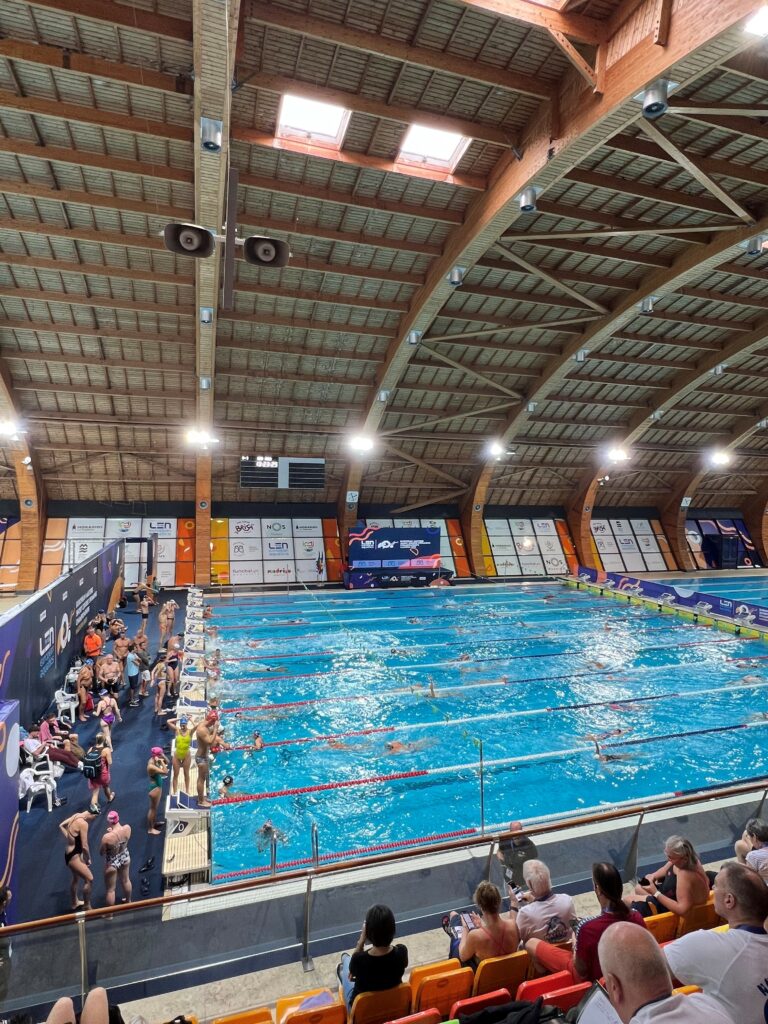 Olympia-Schwimmhalle Madeira bei Kurzbahn-EM 2023
